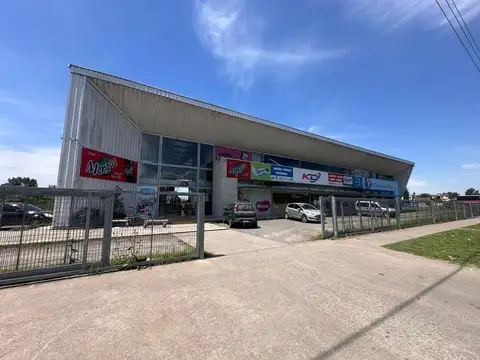 Avenida 7 e/ 85 y 85 bis, Villa Elvira La Plata