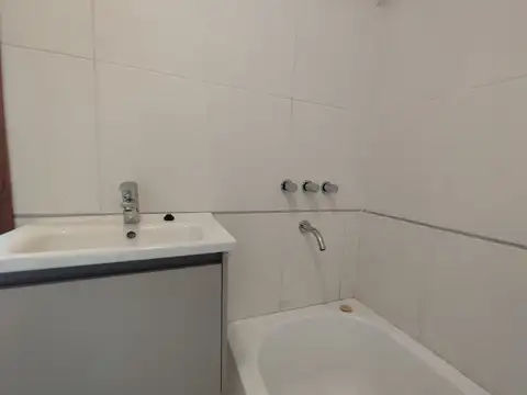 8 entre 38 y 39 300