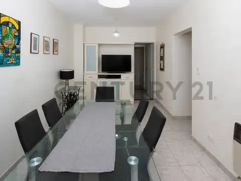Suipacha 1300, Piso 01