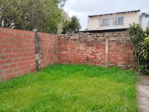 VIVIENDA FAMILIAR. EXC OPORT. EN ESCALADA. LANUS