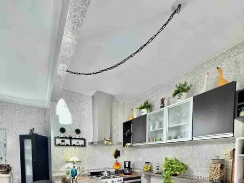 Depto Tipo Casa en Venta de 5 ambientes