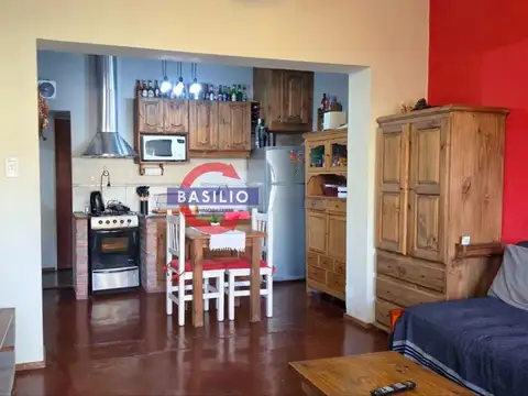 VENTA VIVIENDA MULTIFAMILIAR EN ESQUINA CON JARDÍN Y AMPLIA COCHERA – FLORIDA OESTE