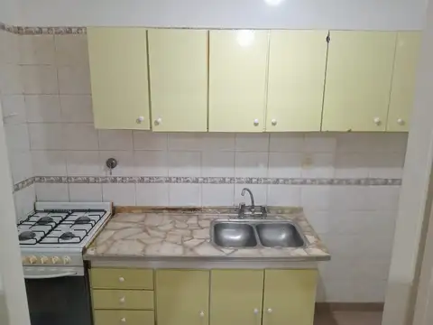 Departamento 2 ambientes con 1 baño