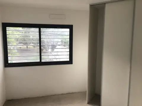 Depto Tipo Casa en Alquiler de 1 dormitorio