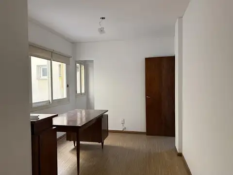 Departamento/oficina en venta en calle San Juan!