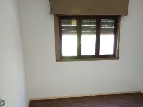 VENTA URGENTE CASA, APTA CREDITO  / PARQUE / GARAJES