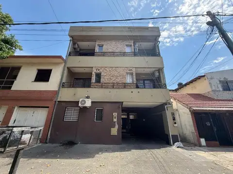 ALQUILER DPTO CON COCHERA Y BALCON LANÚS O.