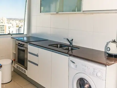 3 AMBIENTES A LA CALLE. COCHERA.