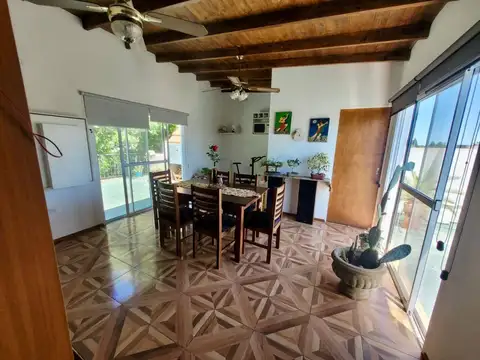 Depto Tipo Casa en Venta de 5 ambientes
