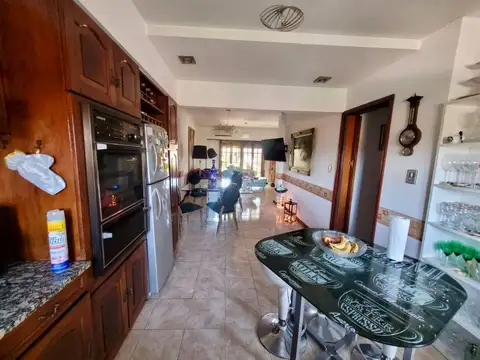 Depto Tipo Casa en Venta en Monte Grande, USD 140.000