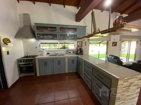 Quinta 4 Ambientes En Venta - Francisco Alvarez, Moreno