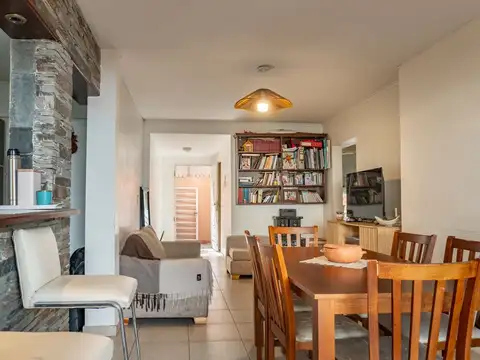 Depto Tipo Casa en Venta de 2 dormitorios