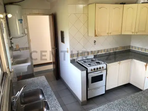 VENTA DE CASA 4 AMBIENTES EN BARRIO PRIVADO PRADOS DE LA VEGA - BRANDSEND - ABASTO