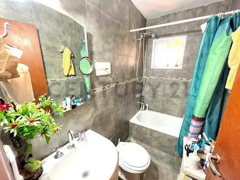 Calle 81 esq. 28 - Departamento en Venta de 2 dormitorios