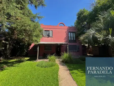 Casa en venta de 3 dormitorios c/ cochera en Parque Leloir