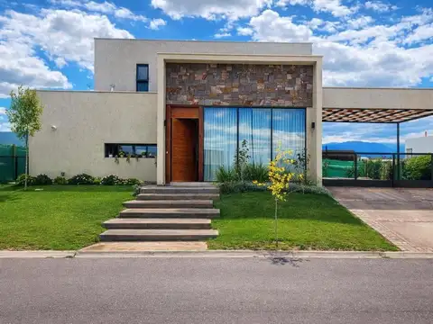 Casa en Venta B° Gran Boedo Luján de Cuyo Mendoza