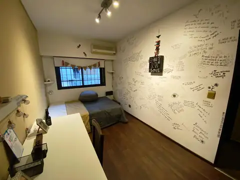 Depto Tipo Casa 4 ambientes con 3 baños