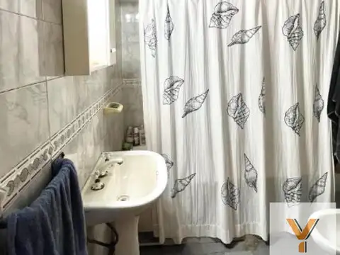 Casa en venta . 2 Dormitorios 1 Baño - Capitán Sarmiento