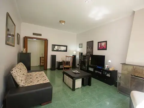 VENTA Casa con Jardín 5 ambientes, Olivos Golf