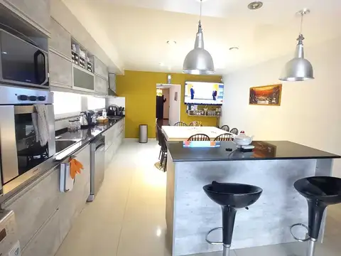 Alsina 600