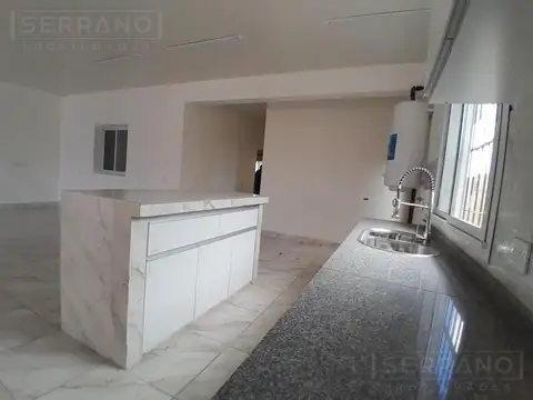 MMP - Venta casa con 6 ambientes, con quincho, parrilla y parque
