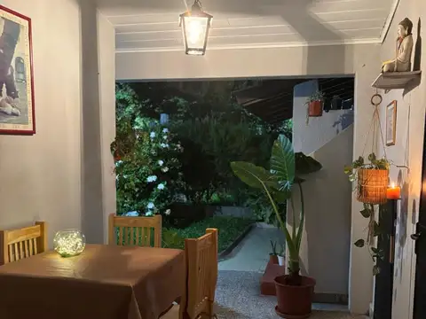 Casa 4 ambientes con 1 baño