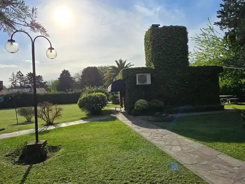 Cabaña en venta en zona central del Club de Campo El Moro