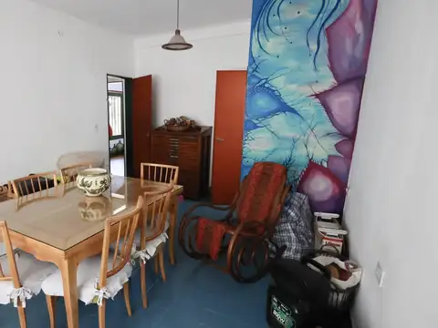 Casa en Venta con 3 cocheras
