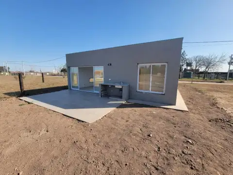 Piñero - Ruta Nacional AO12 Km 9,5 - Casa en Barrrio Los Pinos 3 - Lote 24 - Manzana B