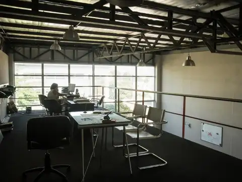 Oficina en Venta con 1 cochera