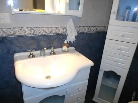 Casa 3 ambientes con 2 baños