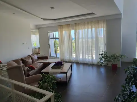 Casa en Venta en Comodoro Rivadavia, USD 500.000