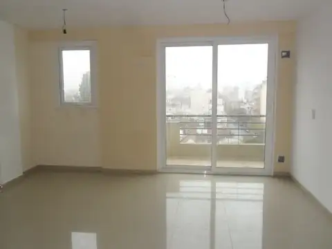 Excelente depto. monoambiante 39 m2 con balcón al frente sobre chivilcoy