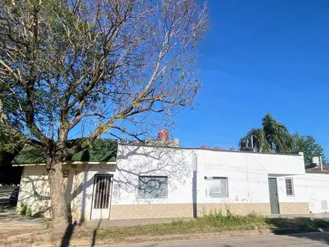 PROPIEDAD CON LOCAL -  APTA CREDITO