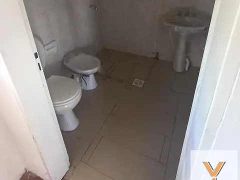 Casa 5 ambientes con 2 baños