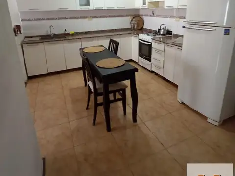 Paraná e/ Alvear y Las Heras