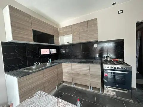 CASA 2 DORMITORIOS EN VENTA GONNET A TERMINAR