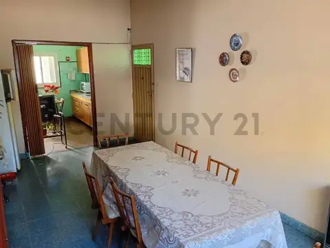 José León Suárez 5000, Piso 0