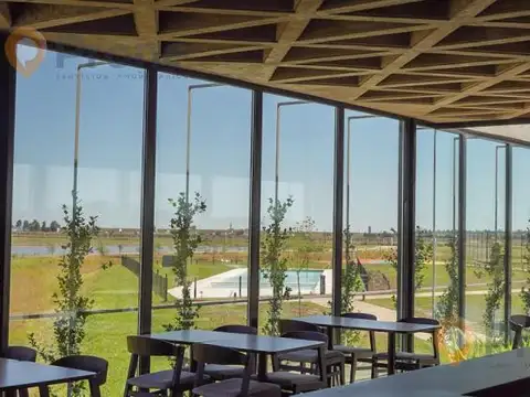 Terreno en Venta 20  mts Frente