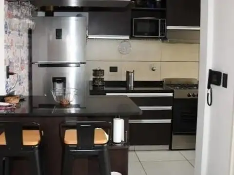 Departamento 4 ambientes con 2 baños