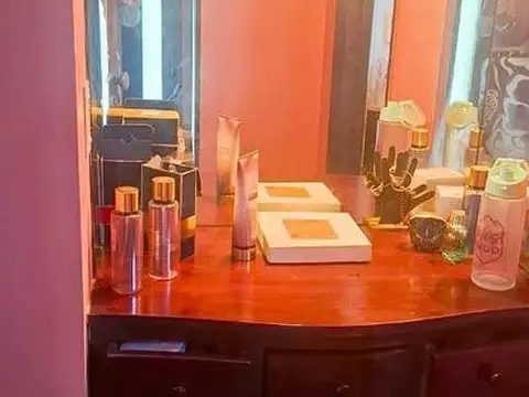 Casa 4 ambientes con 6 baños