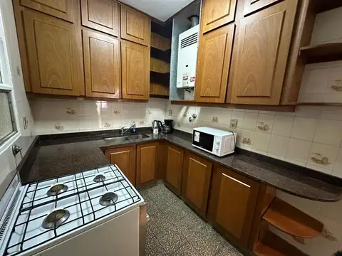 DPTO 4 AMBIENTES AMUEBLADO - RECOLETA, EXCELENTE ZONA