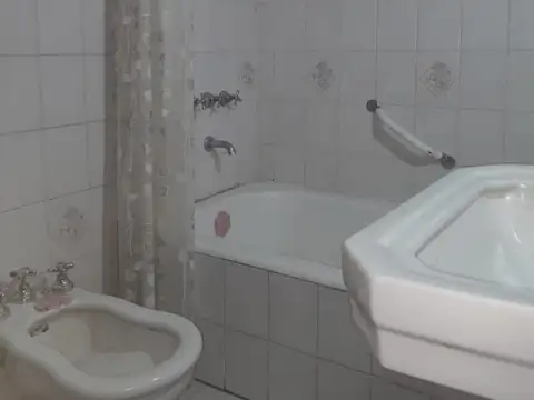 CASA DE CUATRO AMBIENTES EN VENTA -LA MATANZA