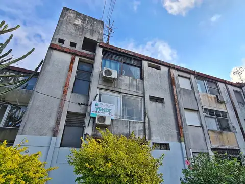 Departamento 3 ambientes, Lomas del Mirador.