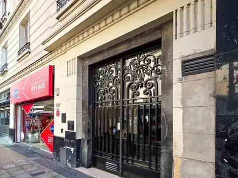 Avenida Córdoba 700