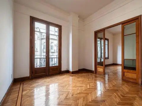 Departamento 6 ambientes con 2 baños