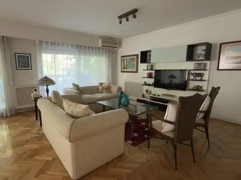 Departamento en Venta de 4 dormitorios