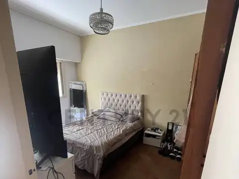 Casa en Venta sobre Lote propio en Flores Norte - Excelente potencial constructivo