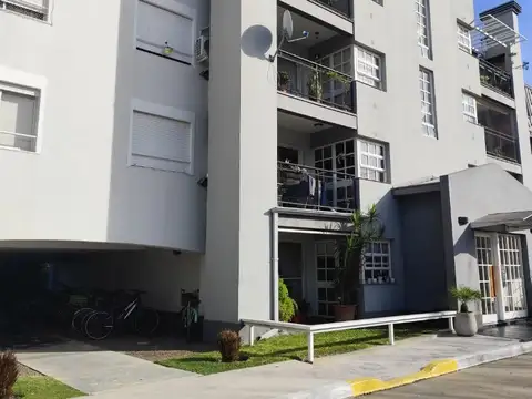 VENTA  DEPARTAMENTO APTO CREDITO 3 AMBIENTES CON COCHERA COMPLEJO OLIDEN
