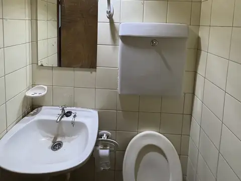Casa 5 ambientes con 2 baños